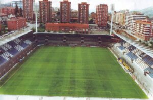 El Real Oviedo crece al abrigo del Tartiere
